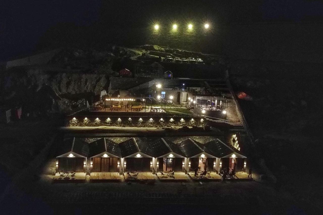 Horizon Resort Attabad Lake Hunza Karimabad  Exterior foto